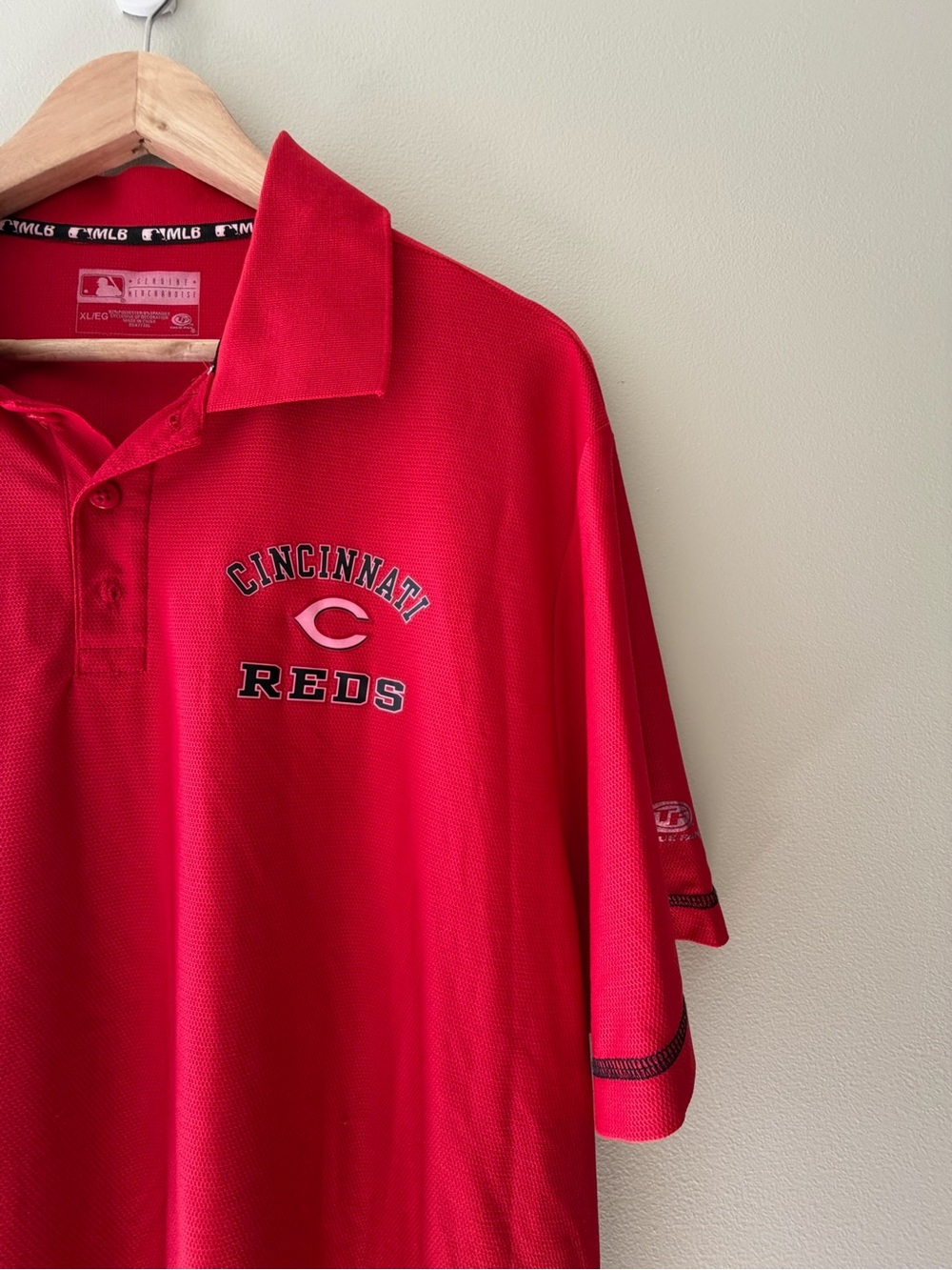 Cincinnati Reds Red Men's Polo Shirt - Team Logo - Picture 2 of 7